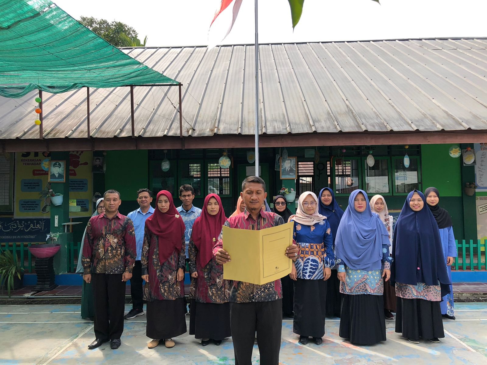 MIN 2 Tebing Tinggi Laksanakan Pembacaan Panca Prasetya KORPRI, Terapkan SE No. 1 Tahun 2025